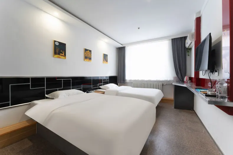 Xilong Hotel (Jiamusi First Affiliated Hospital)