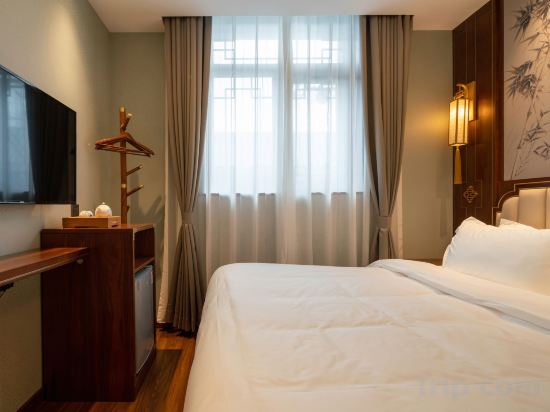 Pierr Palace Hotel (Beijing Nanluo Guxiang) - Tap to explore photos