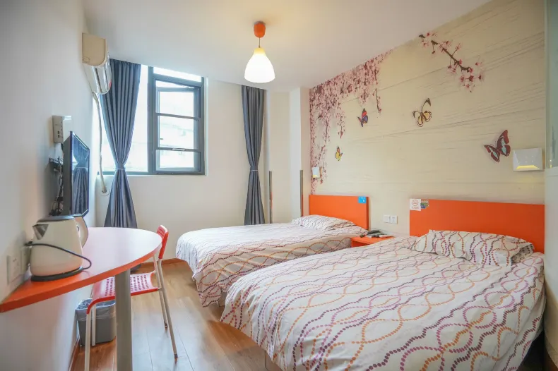 Pod Inn Chengdu Yulin Nijia Bridge Fangcaojie Subway Station