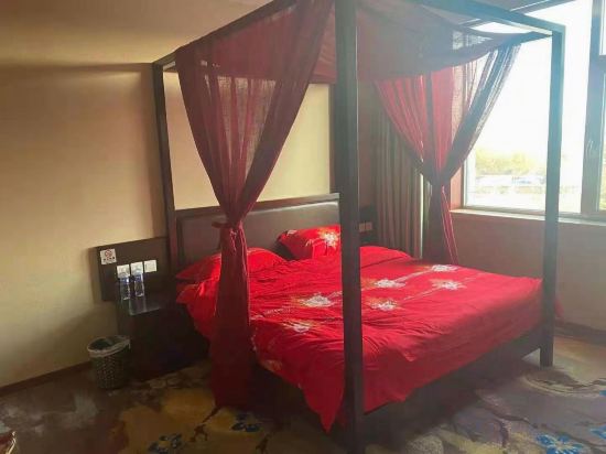 qianxunqingshe Hotel Room Type - Deluxe Suite