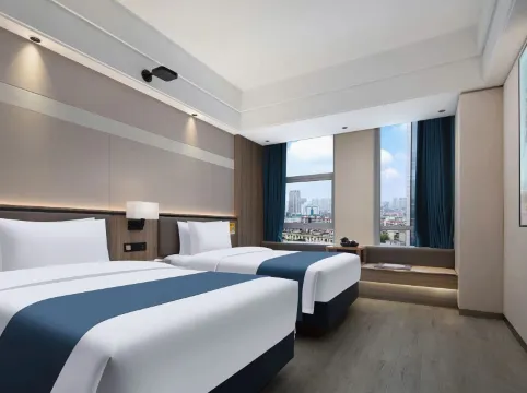 Luyuan Hotel (Chaoyang Subway Outlet of Changsha Railway Station)