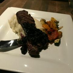 Gold Range Bistro ảnh của người dùng