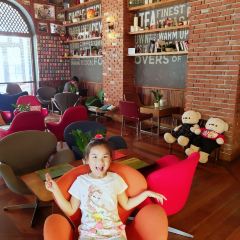 The t-Lounge on Chatham Street by Dilmah User Photo