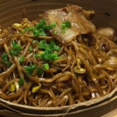 YI KUAI QI SHI SHANG CAN TING TAI CANG DIAN User Photo