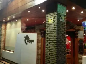 Piripi Restauran