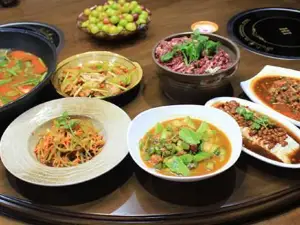 苗侗土菜馆