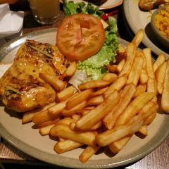 Petit Paris User Photo