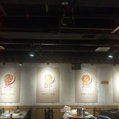 YI ZHAN DENG User Photo