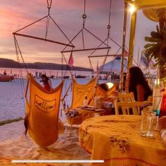 Yellow Beach Cafe User Photo