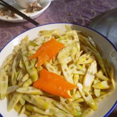 GU ZHEN JIANG JING User Photo