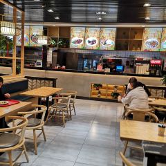 陇兴楼·纯手工牛肉拉面(西安咸阳国际机场店) 여행 사진