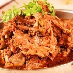 乌兰布统龙腾山庄餐厅 User Photo