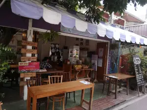 Rabbit Cafe