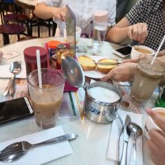 Lan Fong Yuen User Photo