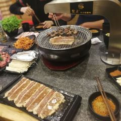 聚点炭火疙瘩肉 여행 사진