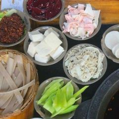 重庆小洞天九宫格火锅(学院路店) User Photo