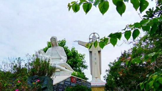 越南市民深受昔日殖民地统治的影响，天主教在越南的地位举足轻重