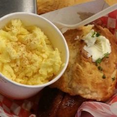 Biscuit Bitch(Caffé Lieto) User Photo