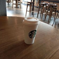 星巴克(南通凤凰文化广场店) User Photo