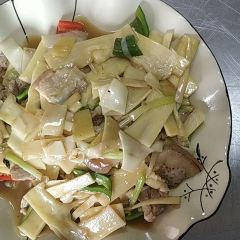 伟兴农庄·特色脆皮烧鸡 User Photo