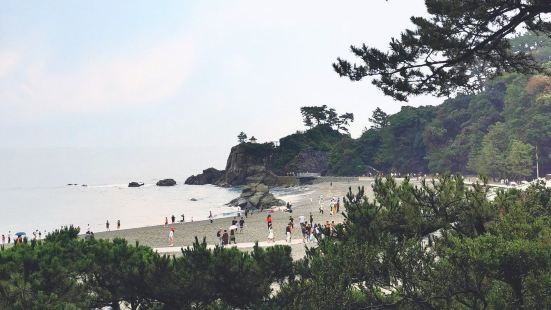 桂滨海滩，位于高知市南部海滨，一个很不错的海滩，宁静而清新，