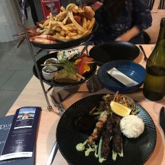 Dundee’s Restaurant 여행 사진