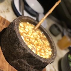 JIANG NAN YUGE User Photo