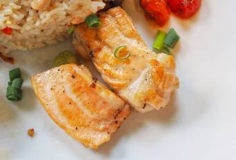 Chom Cafe and Restaurant user photo