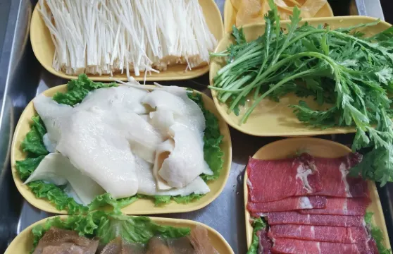 寶軒魚府(輪台店)