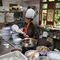 BAO XING LOU User Photo