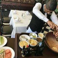 Caesar's Restaurante Bar User Photo