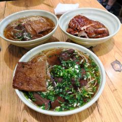 晓马鸭店特色面馆(国贸天琴湾店) User Photo