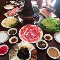 MU YAN LOU DOU LAO HUO GUO CHENG 여행 사진
