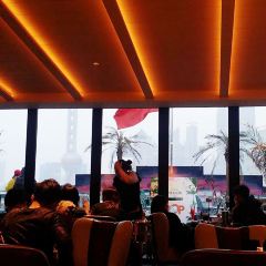 POP on the bund User Photo