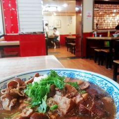 MENKUANGHUTONGBAINIANLUZHU User Photo