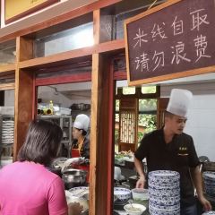 BAO XING LOU User Photo