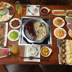 茉莉花开创意川味餐厅(万象天成店) User Photo