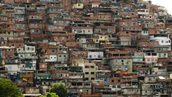 巴西贫民窟世界闻名，一些电影更是把它宣传的如同洪水野兽一般可