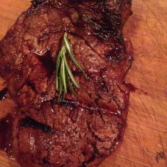 The Hussar Grill 여행 사진