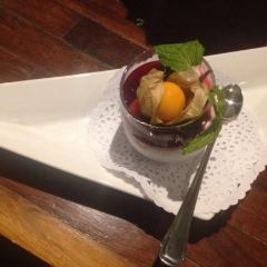 EAT Bar & Grill Restaurant Karon User Photo