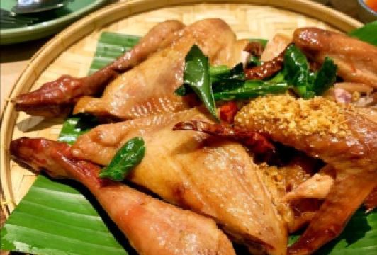 Kumpoon Central world User Photo