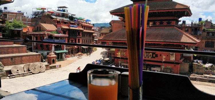 Nyatapola Rooftop Cafe
