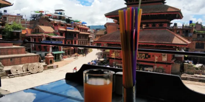 Nyatapola Rooftop Cafe