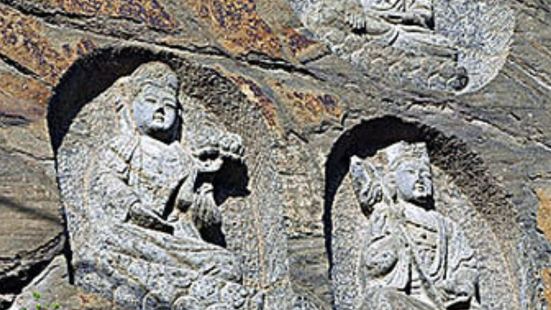 位于京西名刹戒台寺下，距今已有400多年历史，石佛村摩崖造像