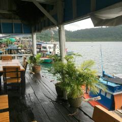 Ao Salad Seafood User Photo