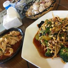 Laoshan Restaurant (zhufengdongluyifen) 여행 사진