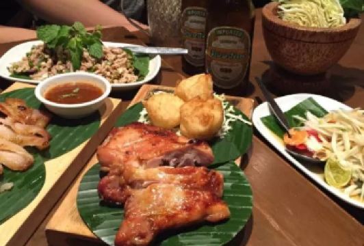 Kumpoon Central world User Photo