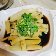 Huangguoshuboyuanjiudianshixiangge User Photo