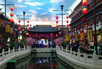 楼中楼酒店(汴梁小宋城店) User Photo