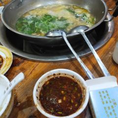 Qingzhendazhuangmashifuzhuangniurouguan 여행 사진